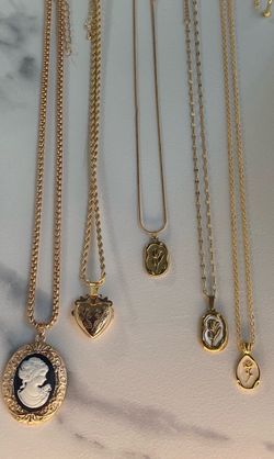 🔥🔥NECKLACES GALORE!!!🔥🔥✨GOLD PLATED