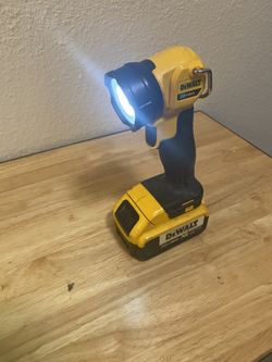 Dewalt Lamp