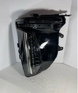 2025 2026 Cadillac Escalade Right Headlight LED OEM light Lamp Like New