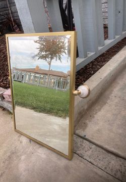 Vintage pivot mirror