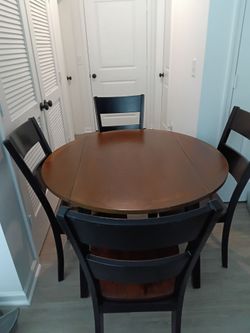 5 piece drop-leaf dining set