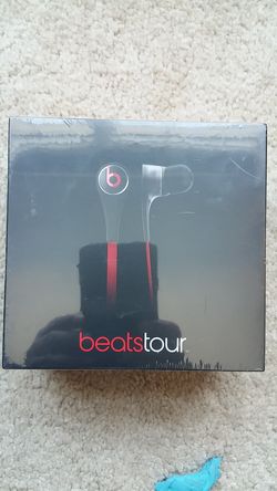 Beats Tour Earbuds Headphone