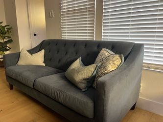 Pier 1 sofa great condition