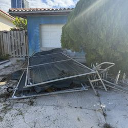 Junk/trash/construction Debris 