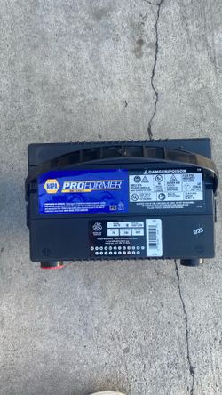 NAPA ProFormer Car Battery – 12V 740 CCA (Model 6578)