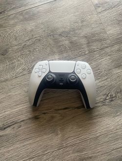 PS5 Controller – Barely Used, Tested & Ready