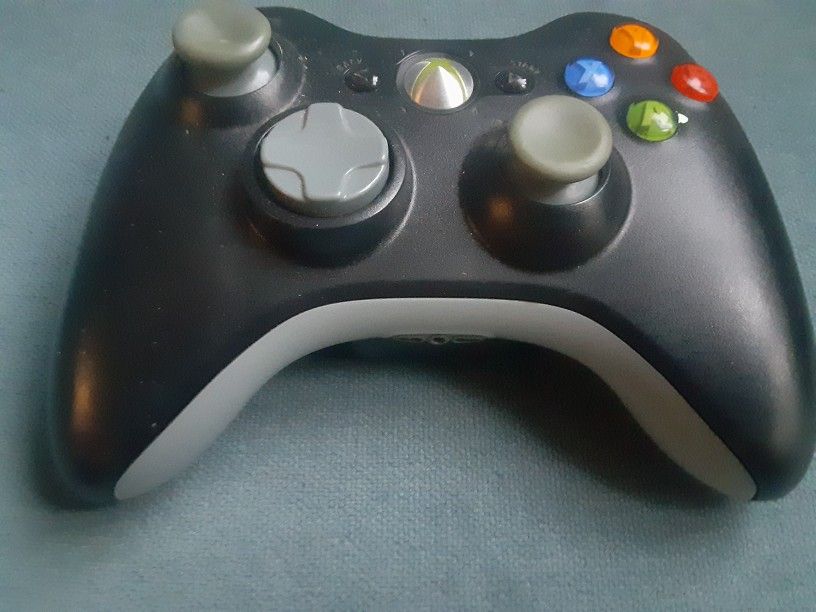 Xbox 360 Wireless controllers 2 For  $50  By Microsoft 