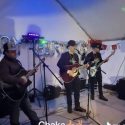 Guitarras Y Bajo