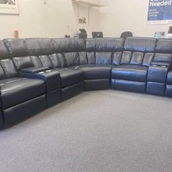 New Power Recliner Sectional Couch with USB Port + Consoles + Cup Holder! Free Delivery 🚚!
