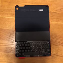 Logitech iPad keyboard RY0044