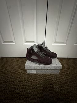 Air Jordan 5 size 10, burgundy