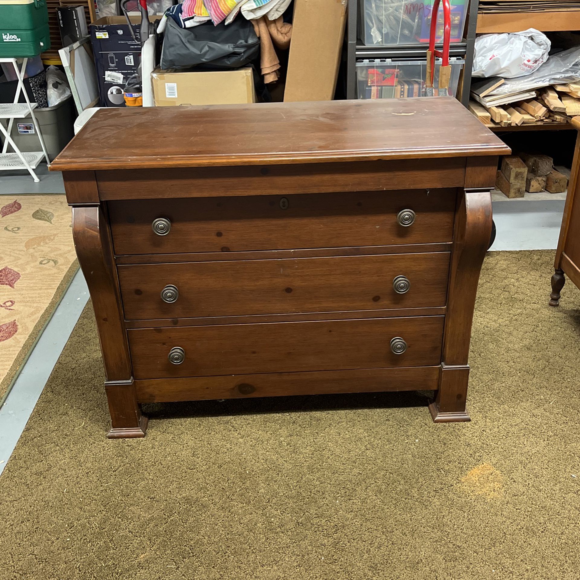 Edgewood Chest (Brown Oak), Size: Small, Other