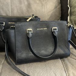 Michael Kors Purse 