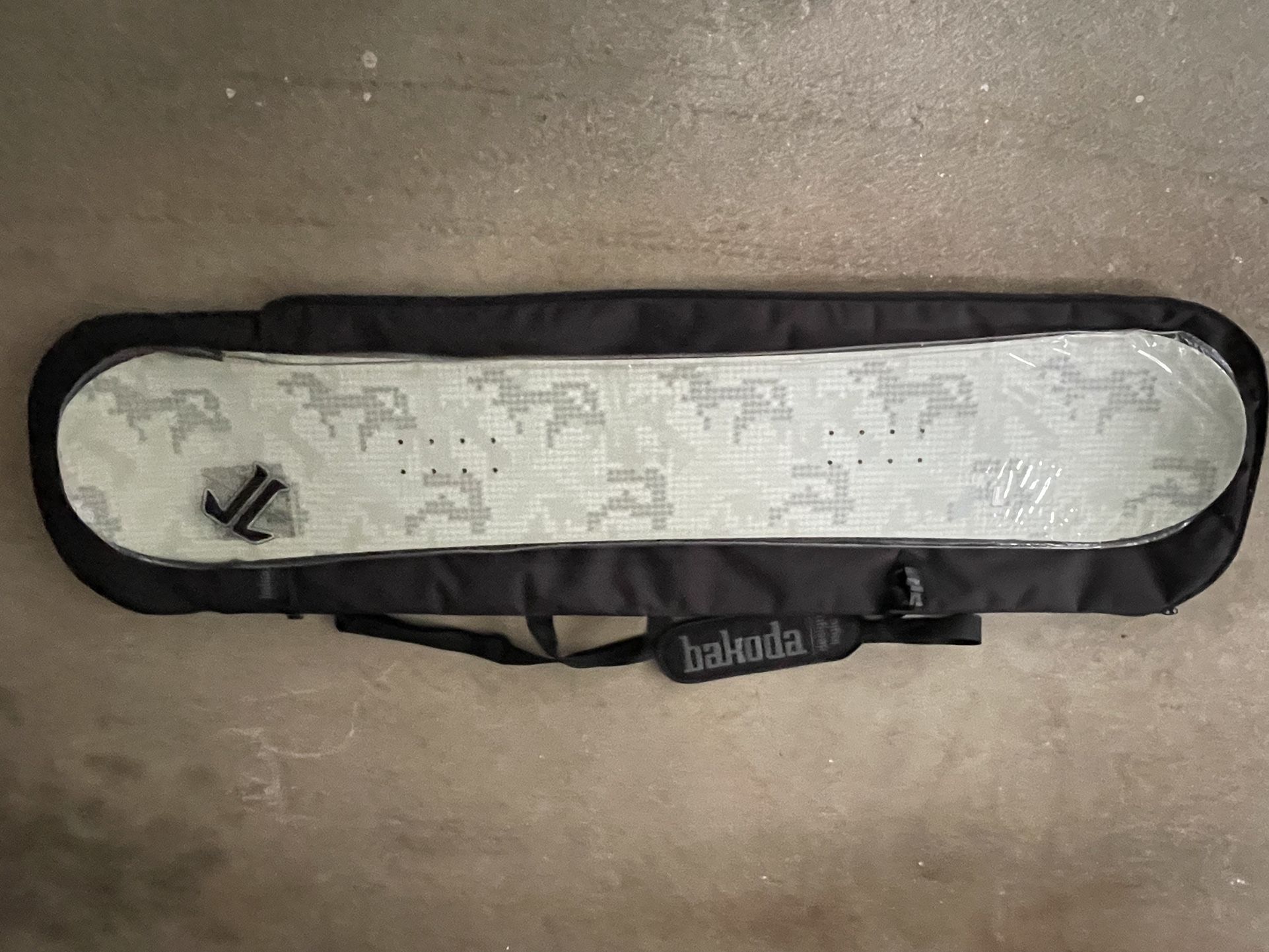 Forum Digital Camo 153 Snowboard
