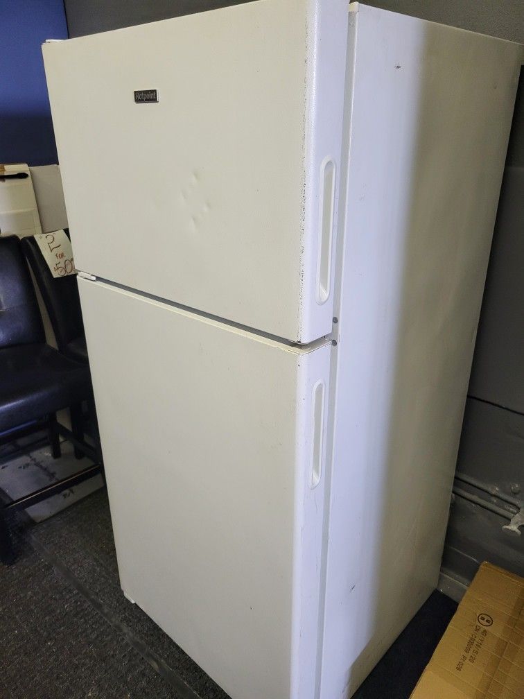 58 inch Hotpoint Refrigerator