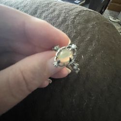 Old Fashioned Womens Ring 