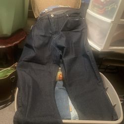 Woman’s Pants New Sz 23/24
