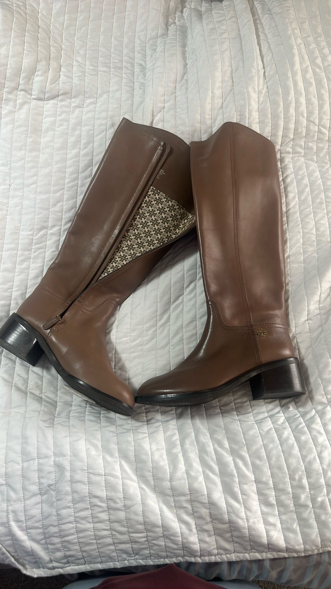 8.5 Tory Burch Riding boots New