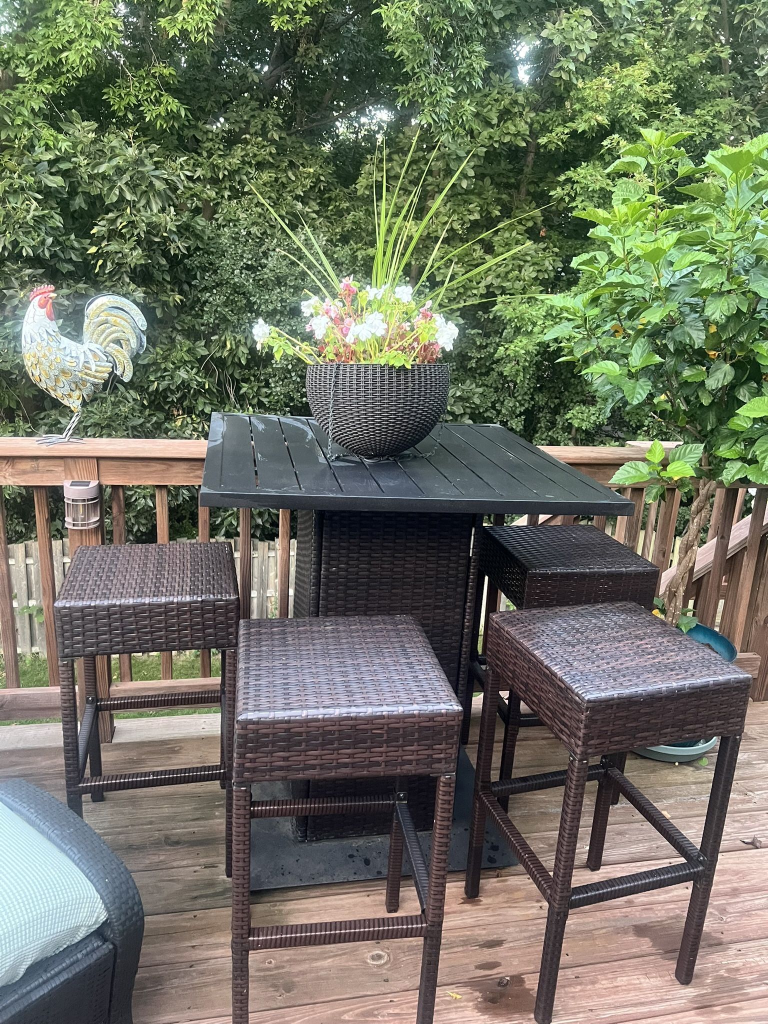 OUTDOOR FURNITURE GRILL TABLES HIGH TABLE CHAIRS