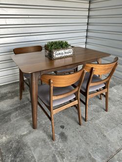 Table And 4 Chairs 