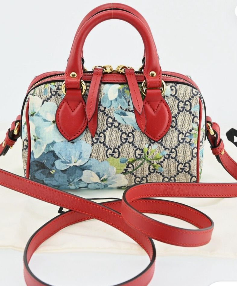 GUCCI GG Supreme Mini Blooms Crossbody Bag