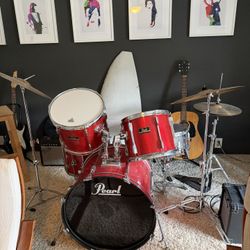 Pearl Drum Set