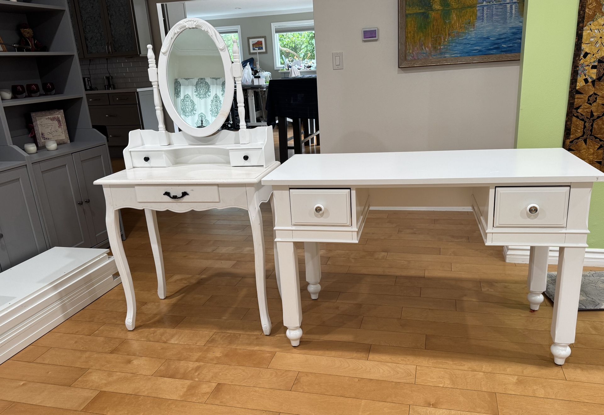 FREE White Desk And Cosmetic Table