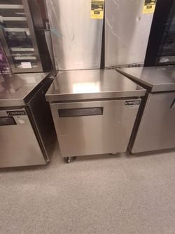 27" undercounter refrigerator