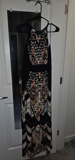 Halter neck maxi dress