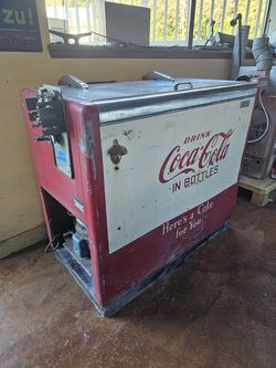 Coca-Cola cooler - Ideal 85