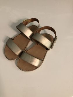 Cat & Jack girls sandals size 9