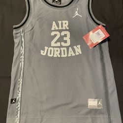 Kids Jordan Jersey Size 7