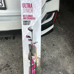 Wilson Junior Girls’ Ultra BLK Small Golf Club And Bag Set