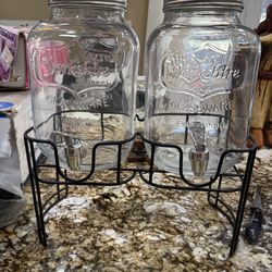 Nuevos para jugos. Son 2 jarras