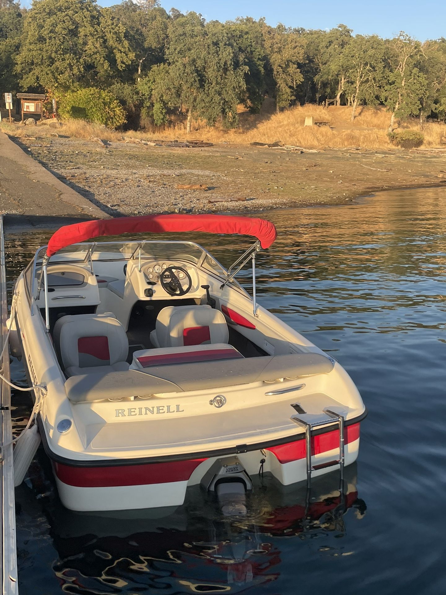 2003 Reinell 185