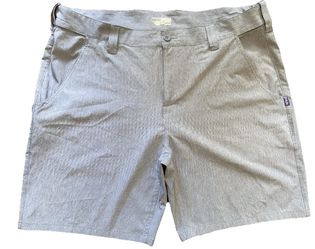 Huk Fishing Shorts Performance Mens XXL Blue Flat Front Vented Outdoor