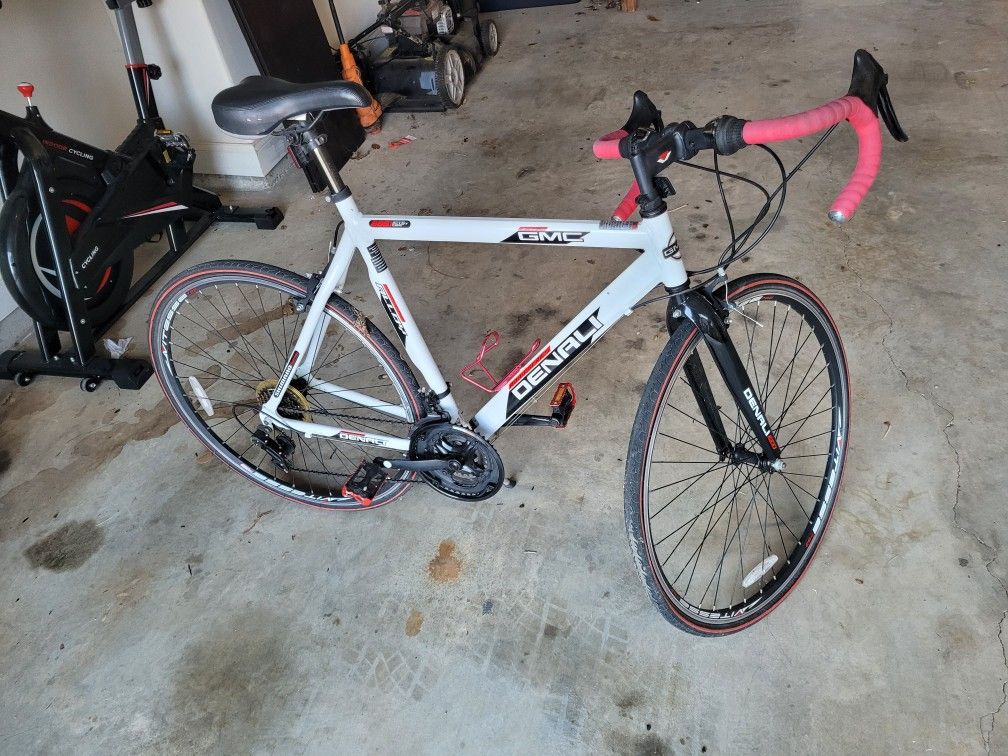 Denali Bike 1 Year Old. Rarely Used