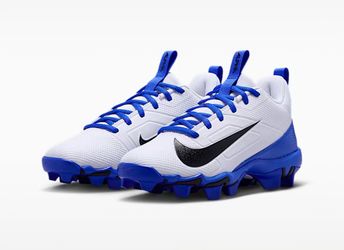 YOUTH NIKE FOOTBALL CLEATS / 4Y