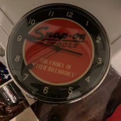 Snap on Clock
