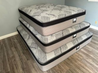 Queen Oasis Thermal Comfort Europillow Top 12inch Matres!!