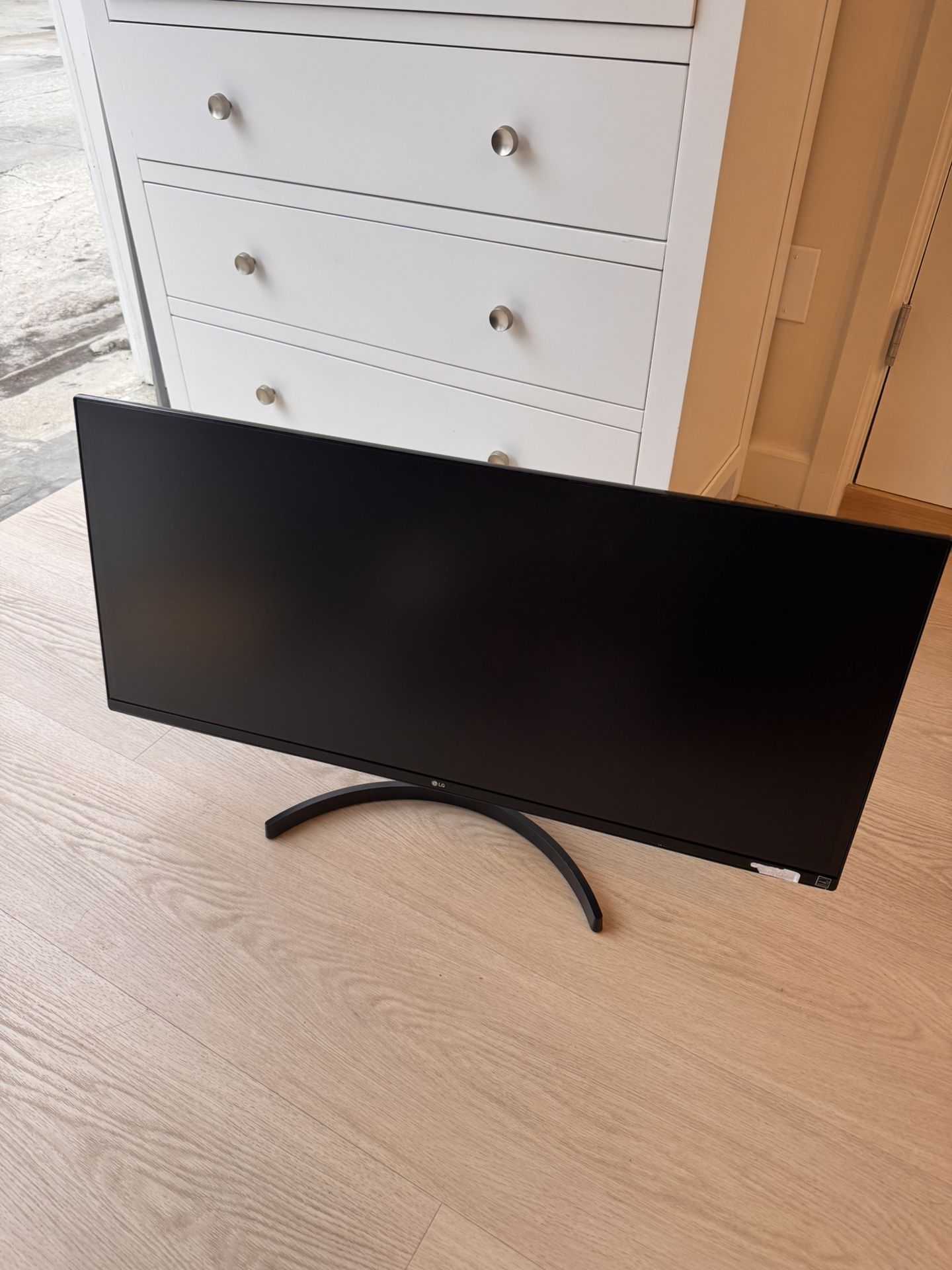 2 LG Ultra Wide Monitors