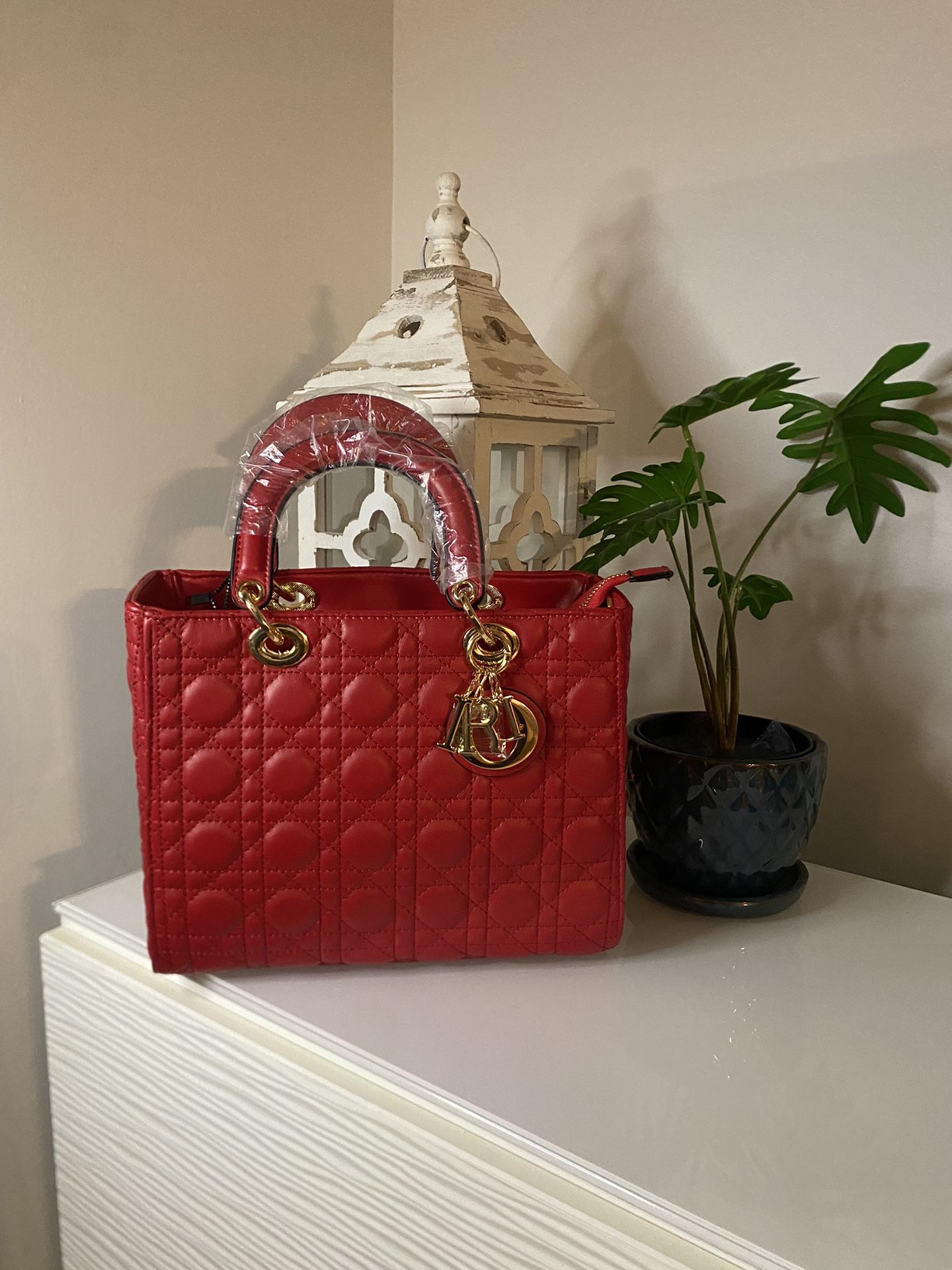 Classic red
