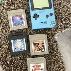 Gameboy Pocket Ice Blue w/ 4 Games Tetris