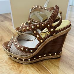 Amazing Michael Kors Shoes Like New In Box