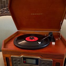 Vintage Crosley CR248 CD Recorder Turntable Radio Tape AM/FM Retro Record Player