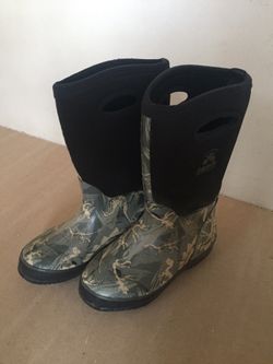 Kamik boots - Size 1 boys