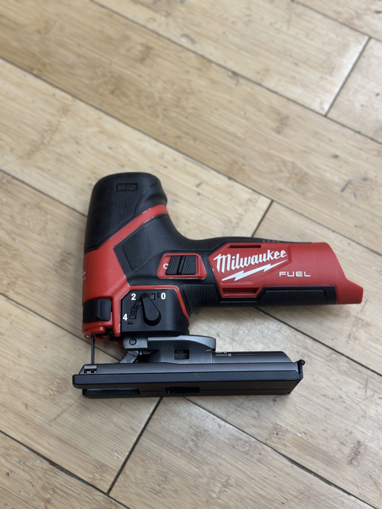 Milwaukee M12 Fuel Jig Saw TOOL ONLY