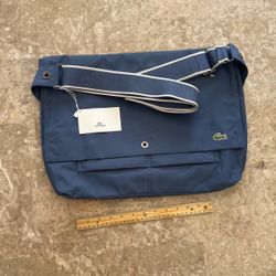 Lacoste Large Messenger Bag