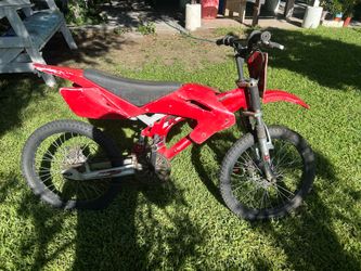 Red Xgames 20 inch bike
