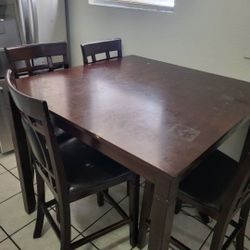 Dinning Table 